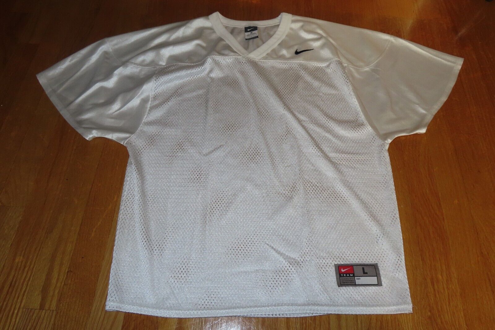 Vintage Black Nike Tag Stitched NIKE Vintage Black Nike Tag Stitched NIKE