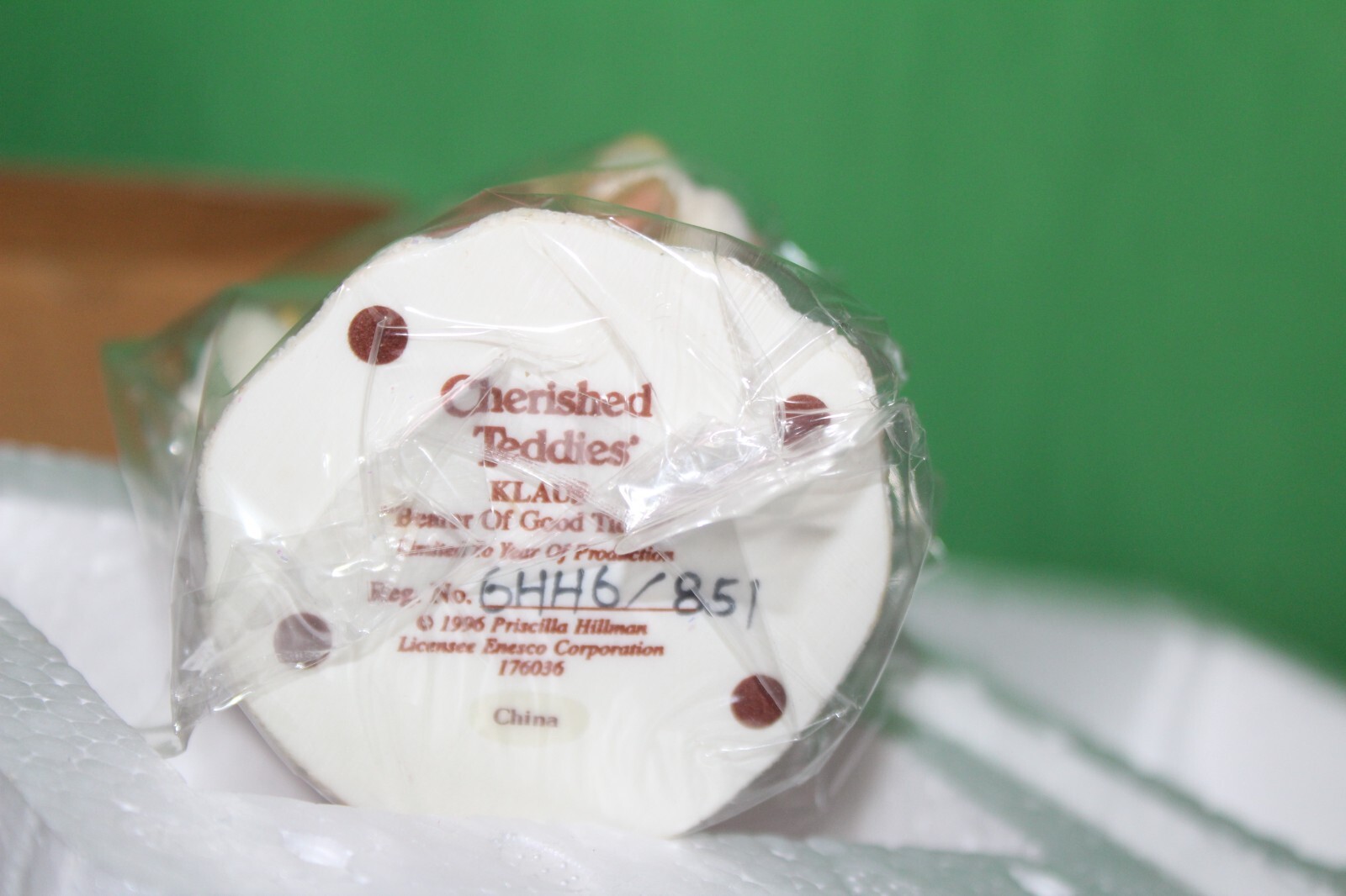 Enesco Cherished Teddies Figurine Klaus Bearer of Good Tidings 176036  1996