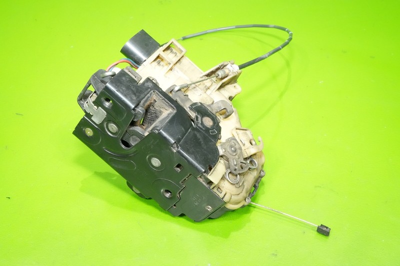 00-06 Audi TT OEM 8N1837016 passenger right power door lock actuator motor Mk1