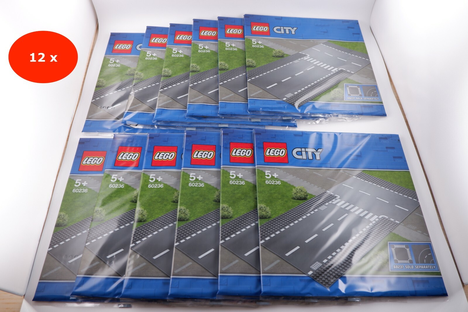 Lego, City, 12 x Straßenplatten Gerade und T-Kreuzung 60236 (2019), Neu OVP