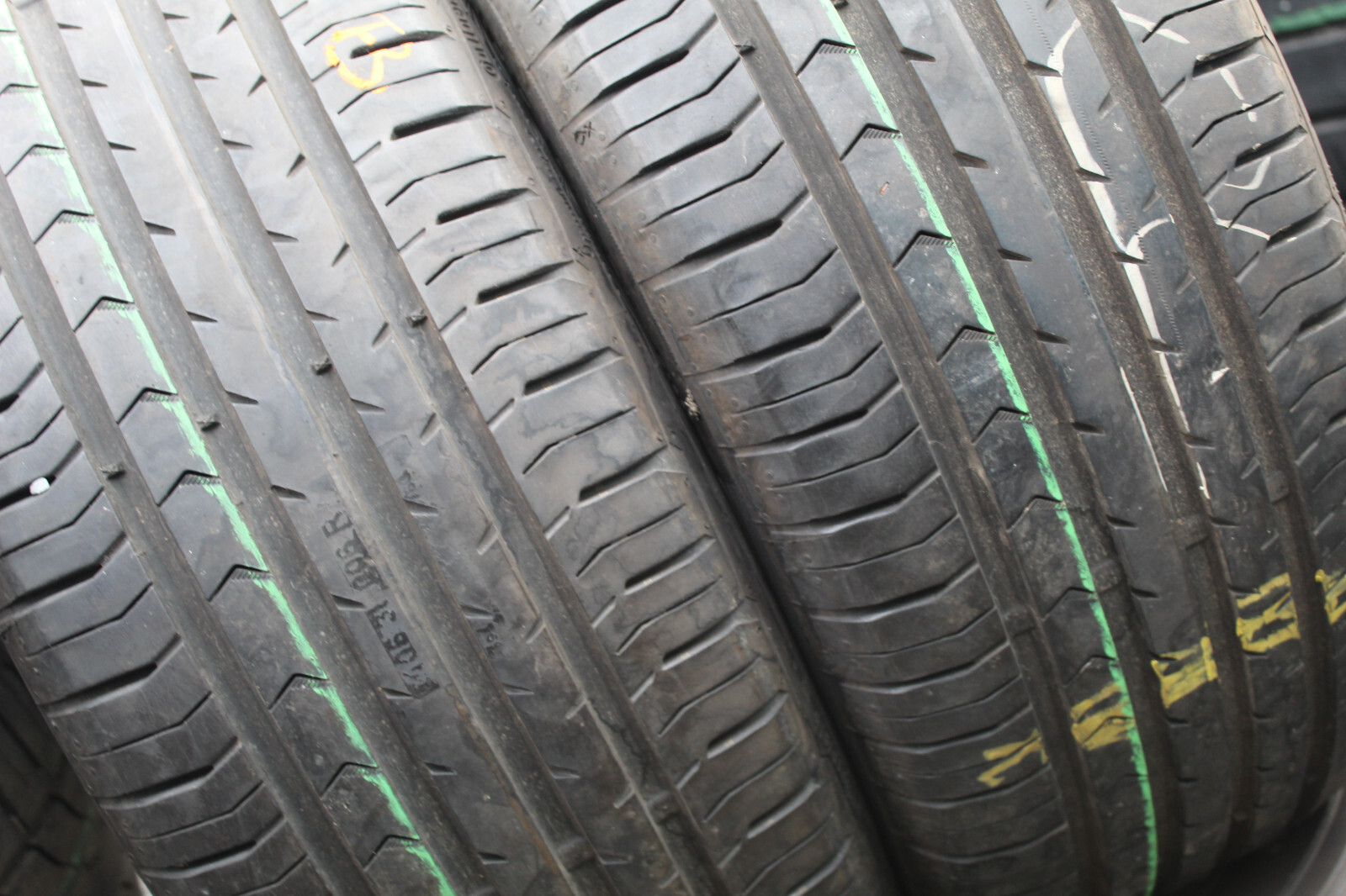 215 55 17 Continental, CPC 5, 94W, x2 A Pair 6.8mm (F1_tyres) L2969