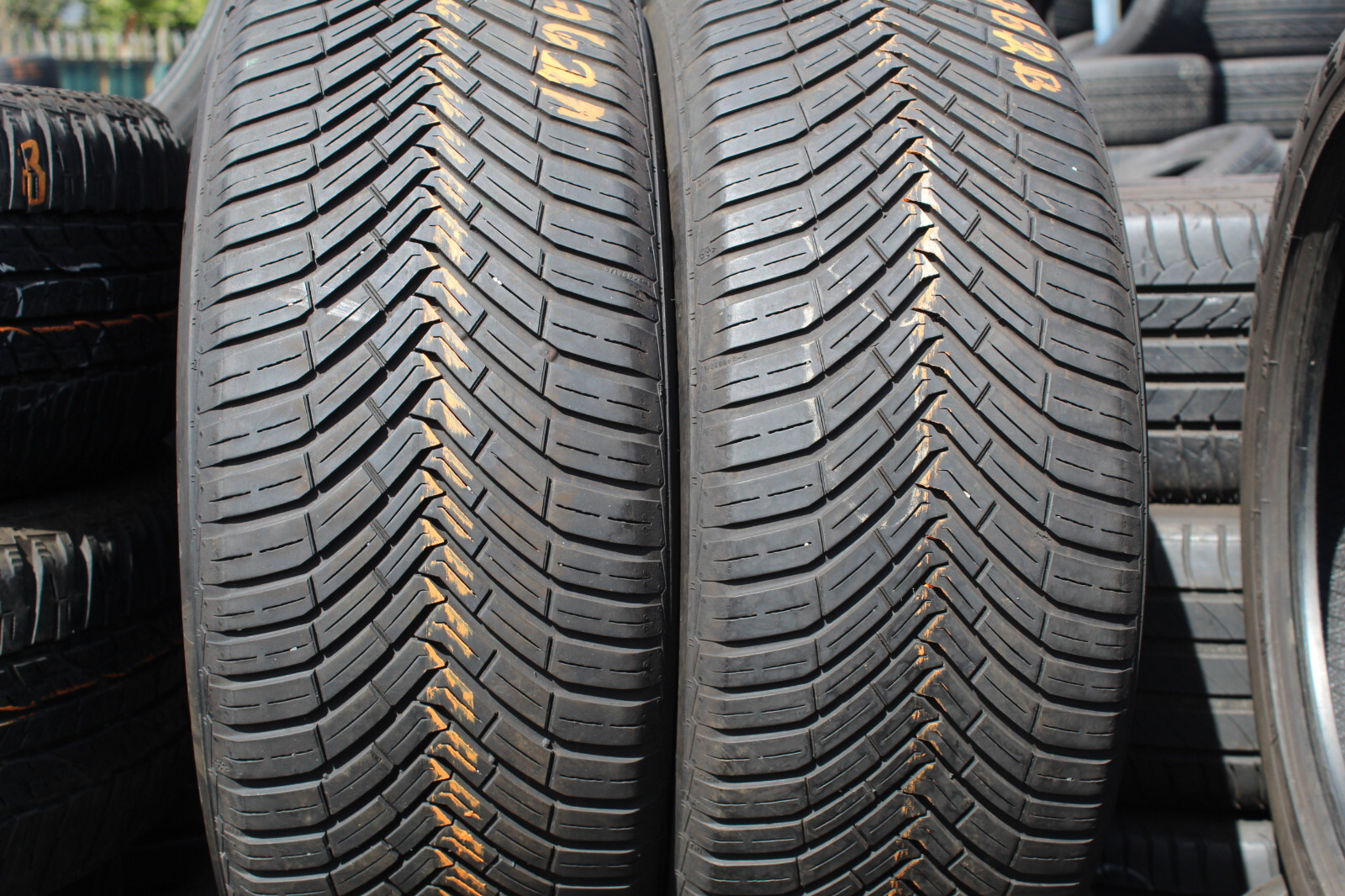 225 55 18 Continental, All Seaon, M+S, 98V, x2 A Pair 5.5mm (F1_tyres) L2762