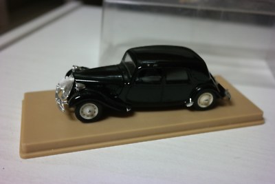 SOLIDO n° 4032 CITROEN Traction 15 cv 6 de 1939. Boîte