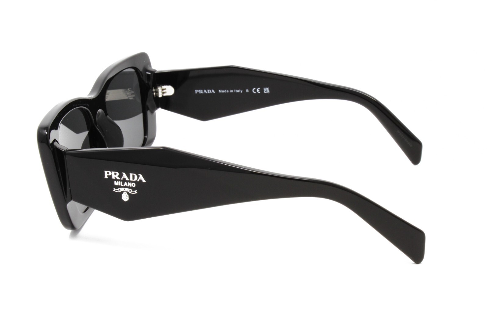 Pre-owned Prada Butterfly Women's Sunglasses Pr08ys 1ab5s0 Black 51mm W/case In Gray
