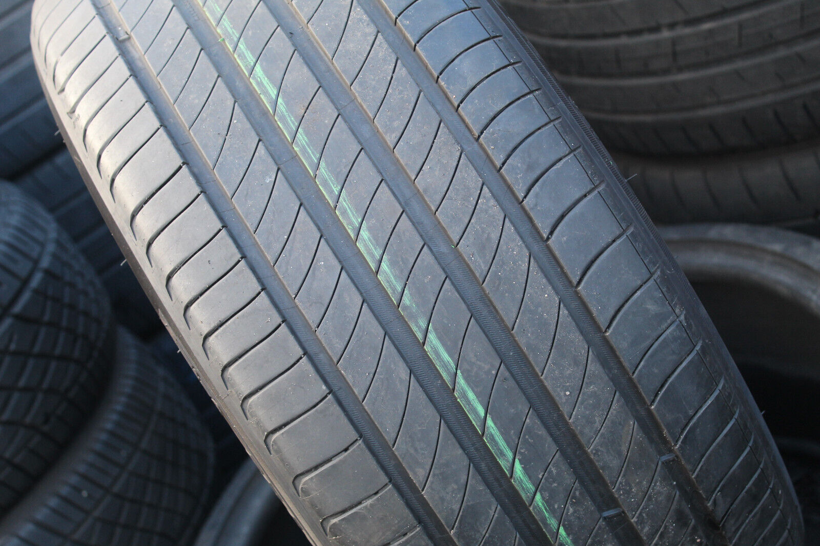 245 45 19 Michelin, Primacy 4, POL, 102V, x1 Single Tyre 6.3mm (F1_tyres) L3296