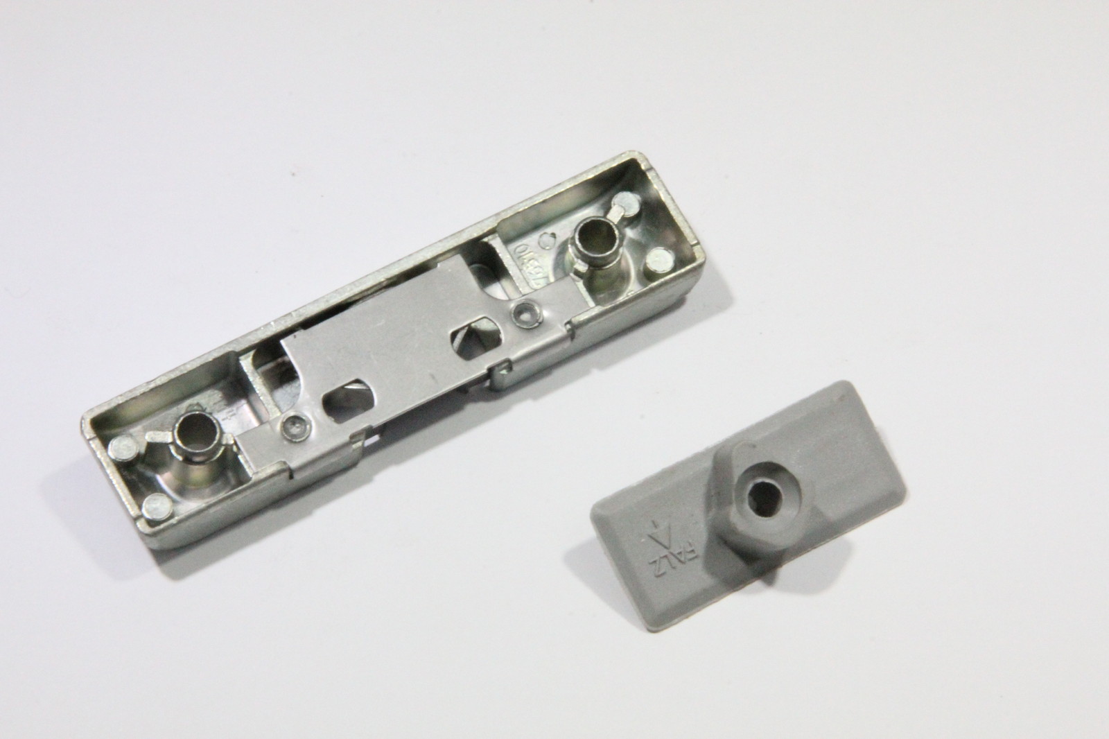 Защелка балконная Roto 476510