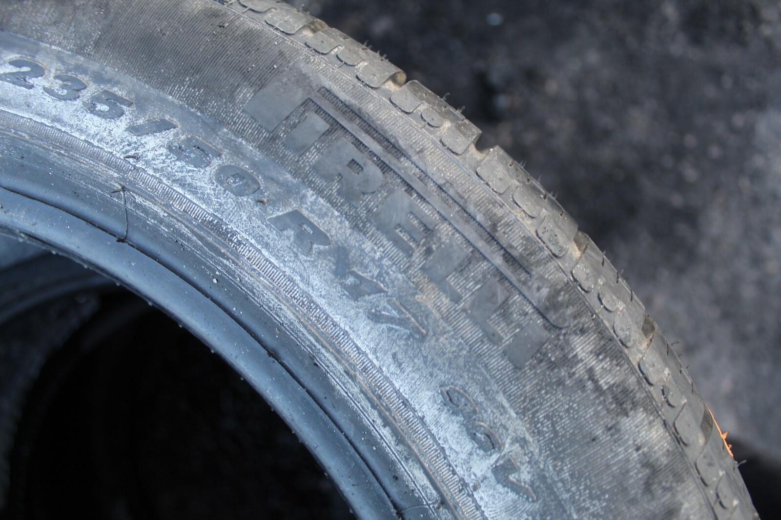 New 235 50 17 Pirelli, SZW240, Winter, NO, M+S,96V x2 A Pair (F1_tyres) FOD L496