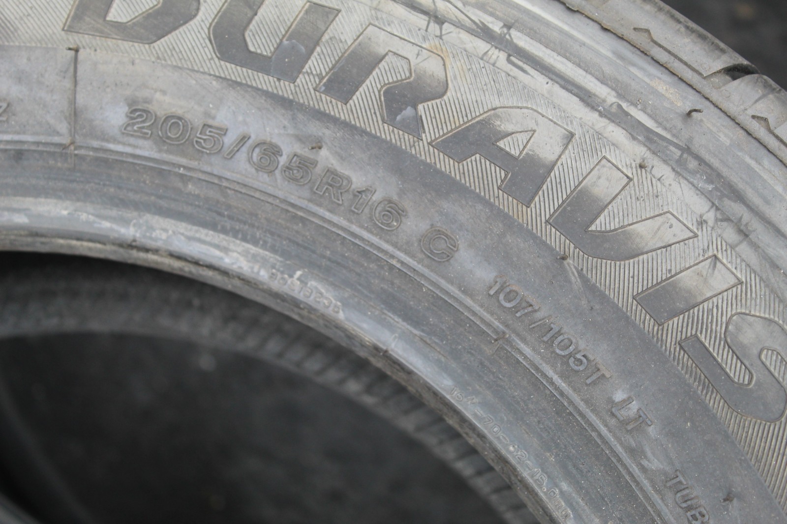 New 205 65 16C Bridgestone, Duravis R660 Eco, 107/105T, x1 Tyre (F1_tyres) L3661