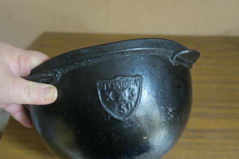 Antique Kettle Cauldron Cast Iron #3 Pot Primitive Hallmarked 9.5"