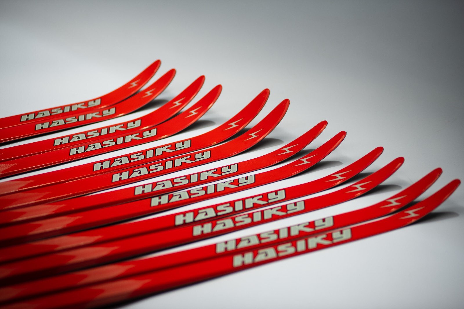 New Waxless Cross Country Skis Nordic Rottefella NNN Bindings XC Red- Wood-Core