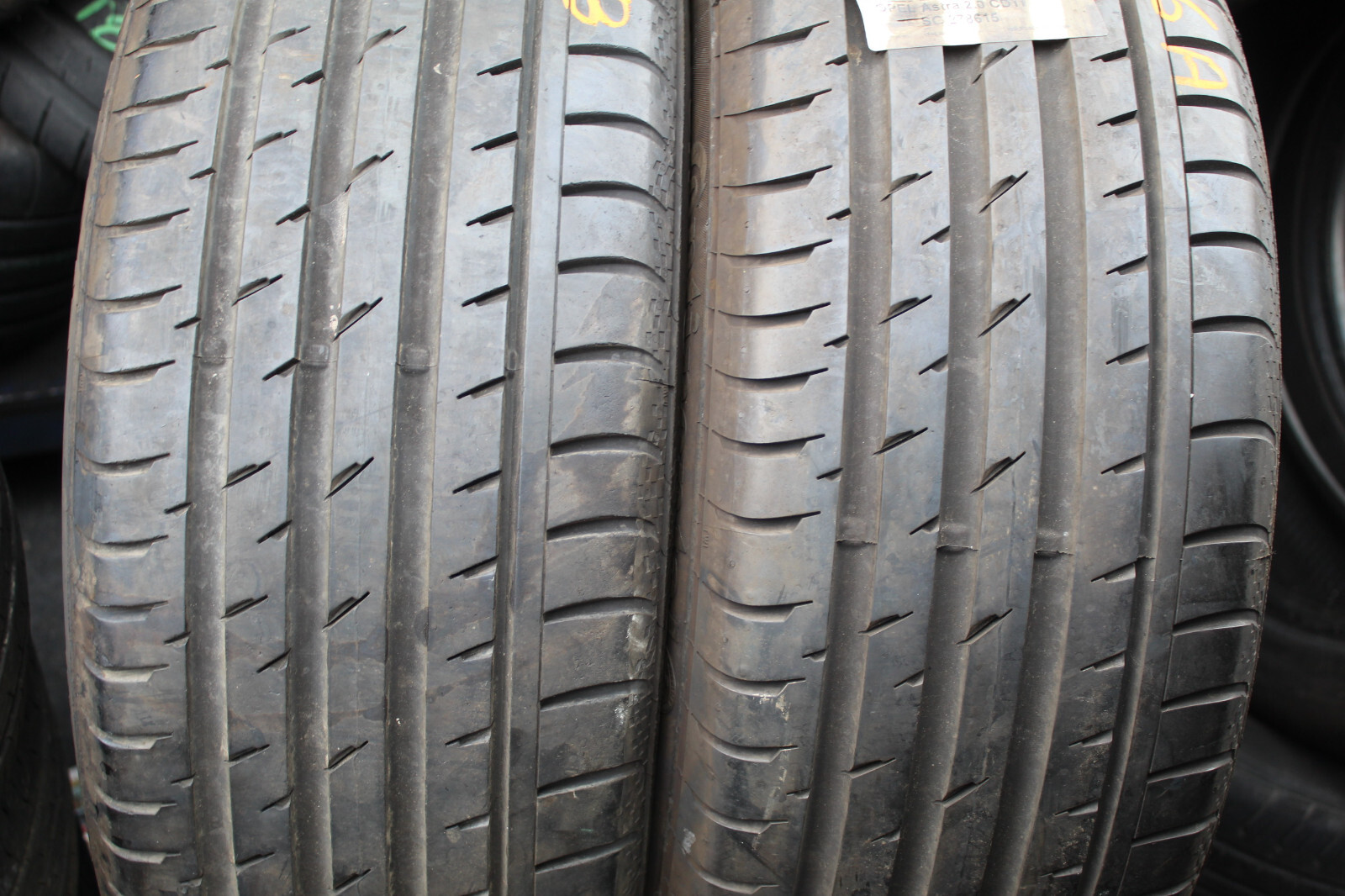 225 50 17 Continental, CSC 3, 94V, x2 A Pair 7.5mm (f1_tyres) FOD L2886