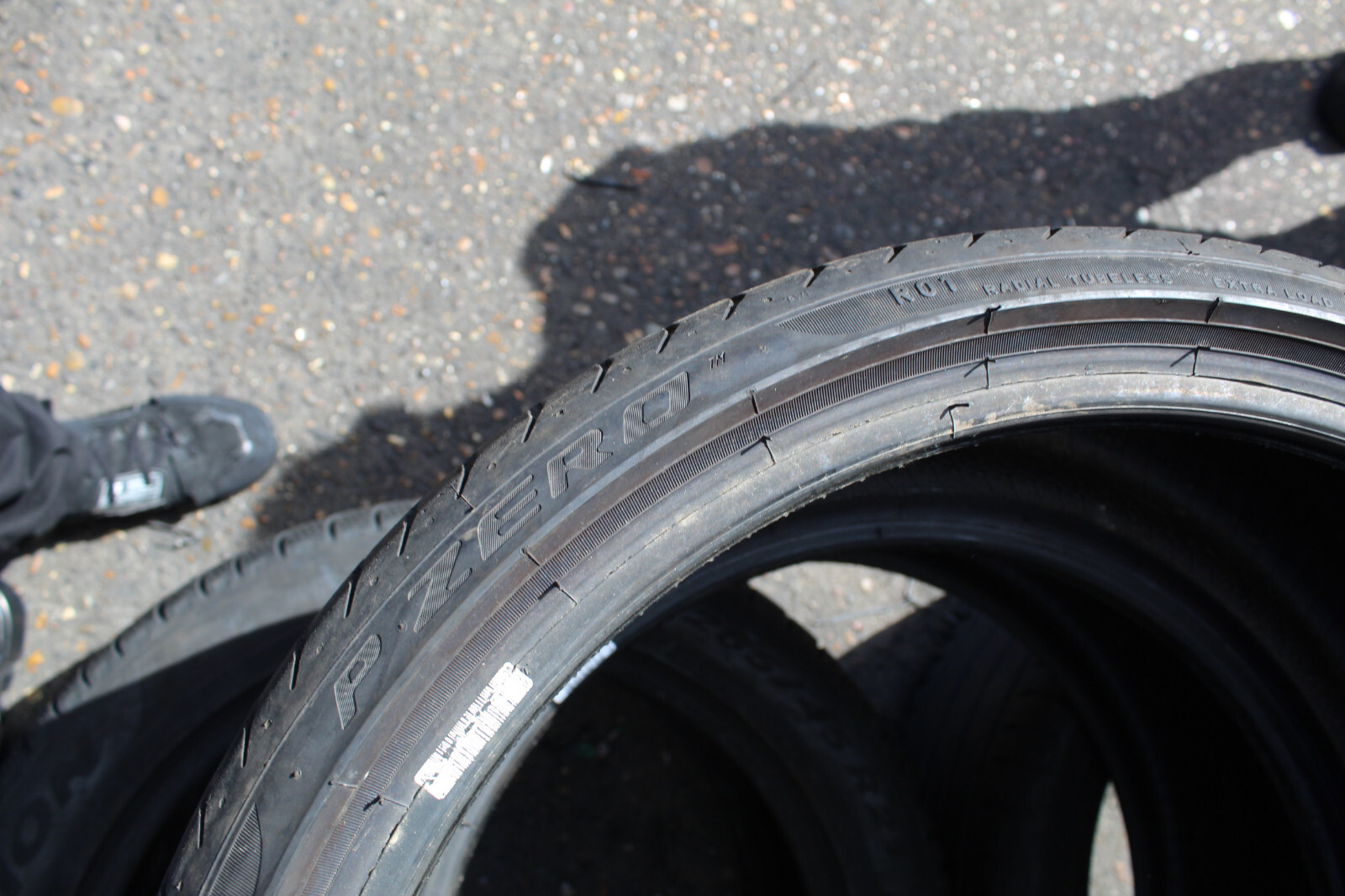 255 30 20 Pirelli, P Zero TM, RO1, XL, 92Y, x2 A Pair 5.4mm (F1_tyres) FO L2746