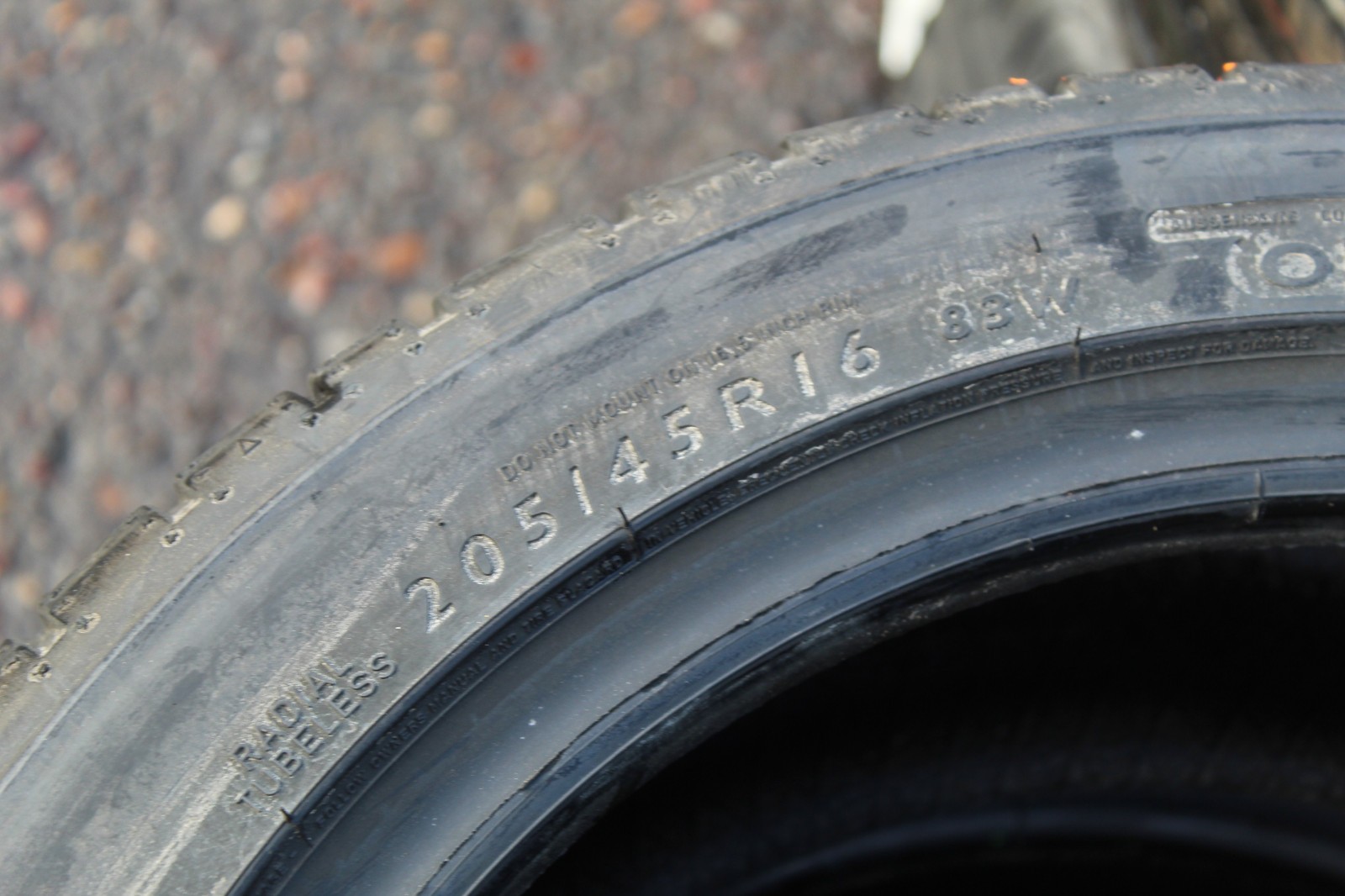 New 205 45 16 Dunlop, Sport Maxx RT, 83W, x1 Tyre (F1_tyres) FOD L3788