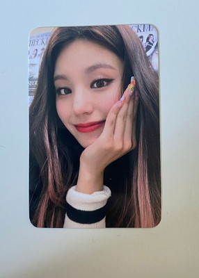 Itzy Yeji Checkmate Cheshire Preorder Photocard