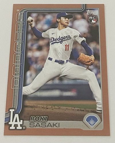 Yuki⭐︎ 2025 Topps Series 2 #558 Roki Sasaki LA Dodgers RC Gold