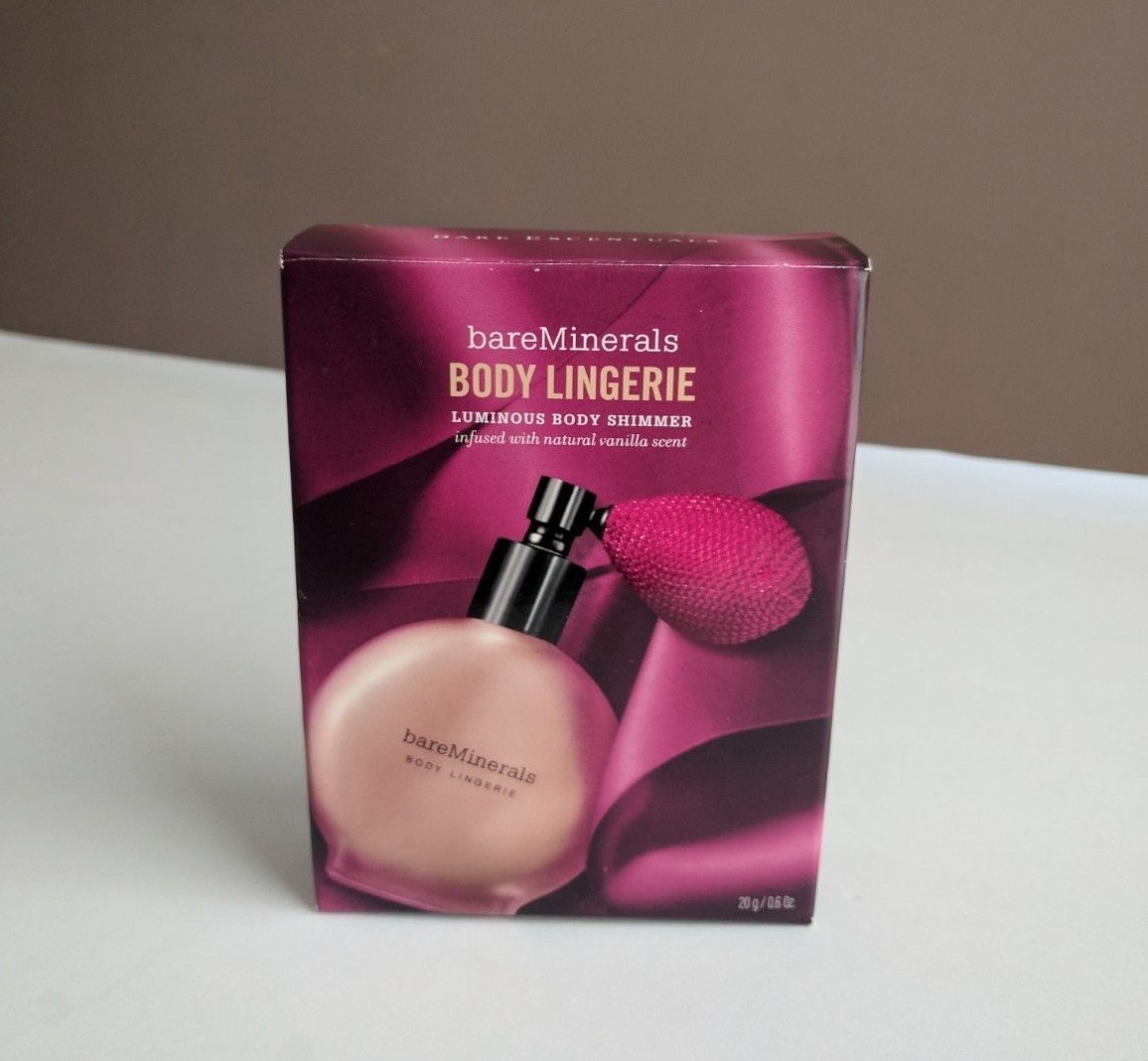 Bare Minerals Bare Escentuals NEW Body Lingerie Luminous Body SHimmer Vanilla