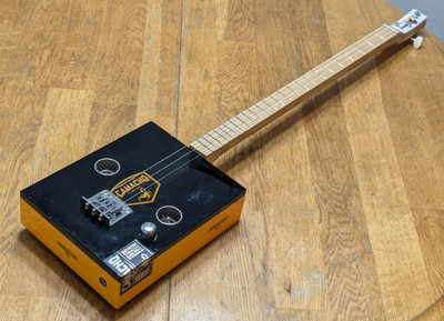Camacho Wooden Lacquer Cigar Humidor Box WORKING  3 STRING GUITAR - CUSTOM