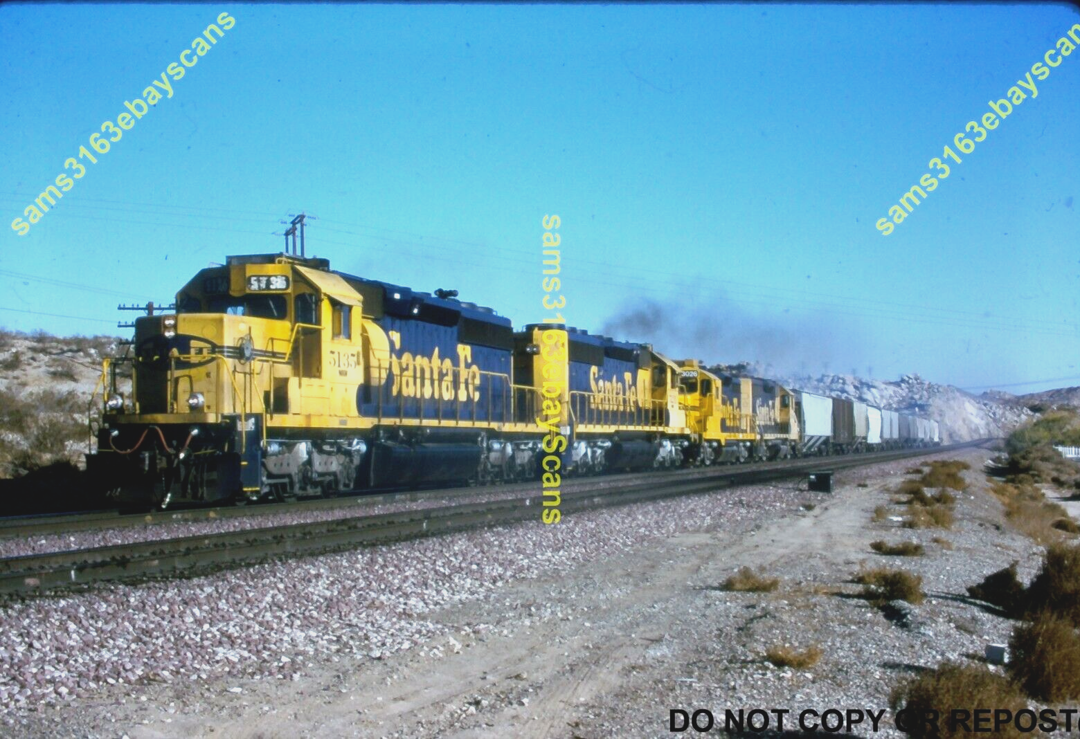 ORIGINAL SLIDE SANTA FE RR MKM SNOOT NOSE SD40-2 5135 VICTORVILLE CA 1986 NICE!!