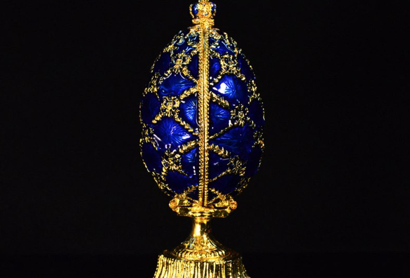 Faberge egg Sapphire Blue With Castle Inside