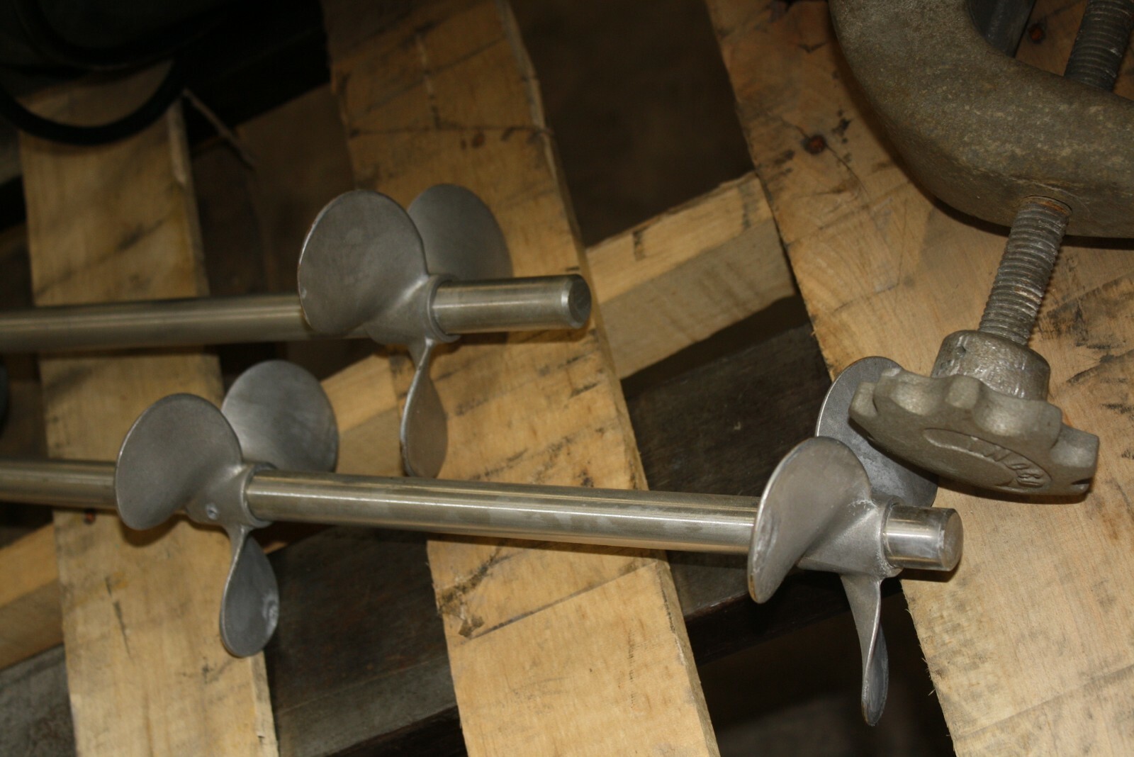 Indco 1 HP Tank Mixer Clamp on 115-230V Baldor motor