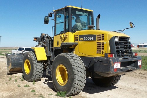 WHEEL LOADER KOMATSU 126HP ENCLOSED CAB AC AND HEAT AUXILIARY HYDRAULICS