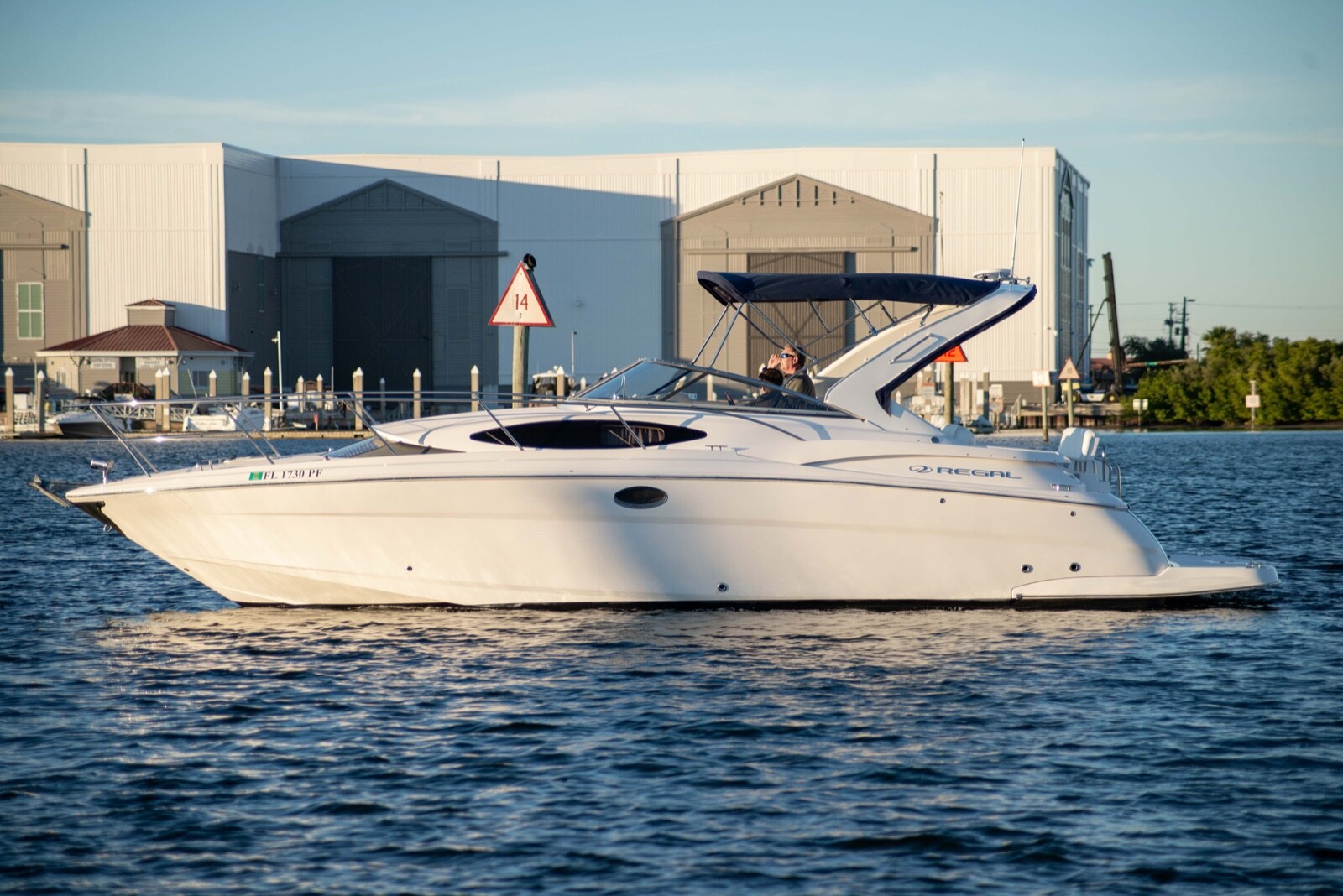 CLEAN 2012 Regal 35 Express Cruiser