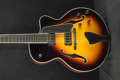 Eastman AR605CED-CS Archtop Classic Sunburst