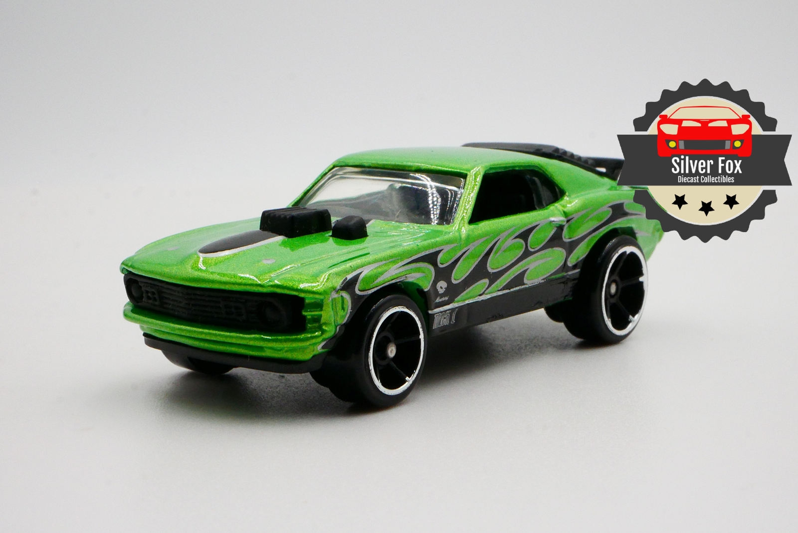 1970 FORD MUSTANG MACH 1 GREEN FLAMES 1:64 SCALE DIECAST COLLECTOR MODEL CAR
