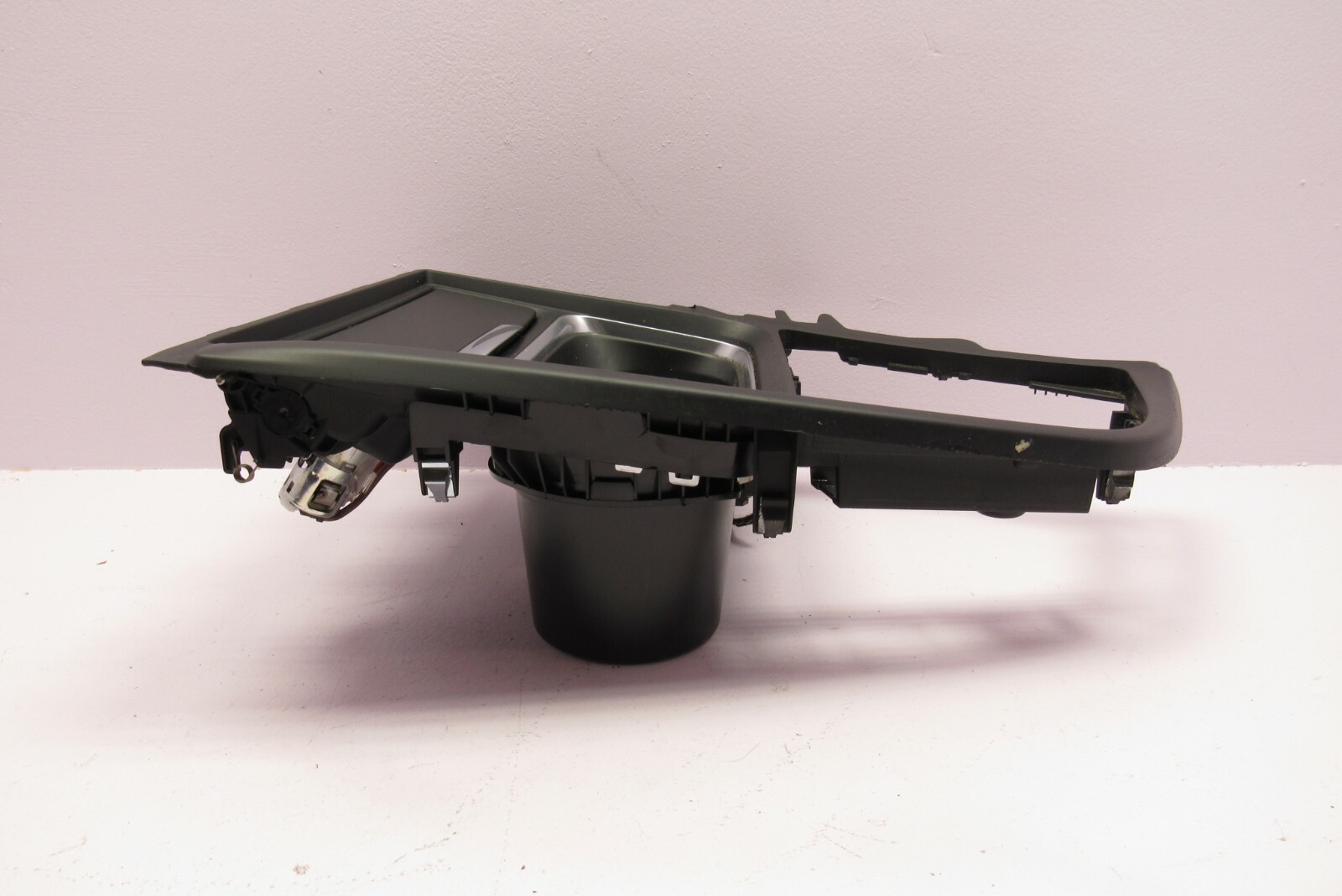 20122016 BMW 328i 335i F30 Center Console Cup Holders Trim Panel Cover