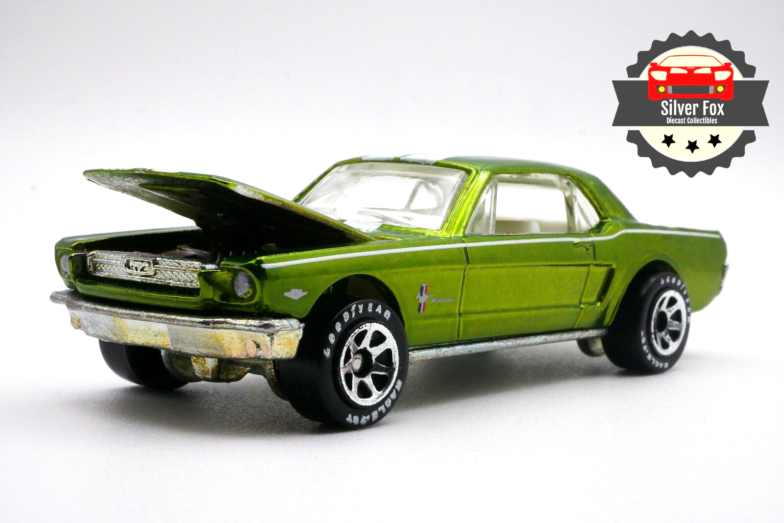 1965 FORD MUSTANG METALLIC OLIVE 1:64 SCALE DIECAST DIORAMA COLLECTOR MODEL CAR