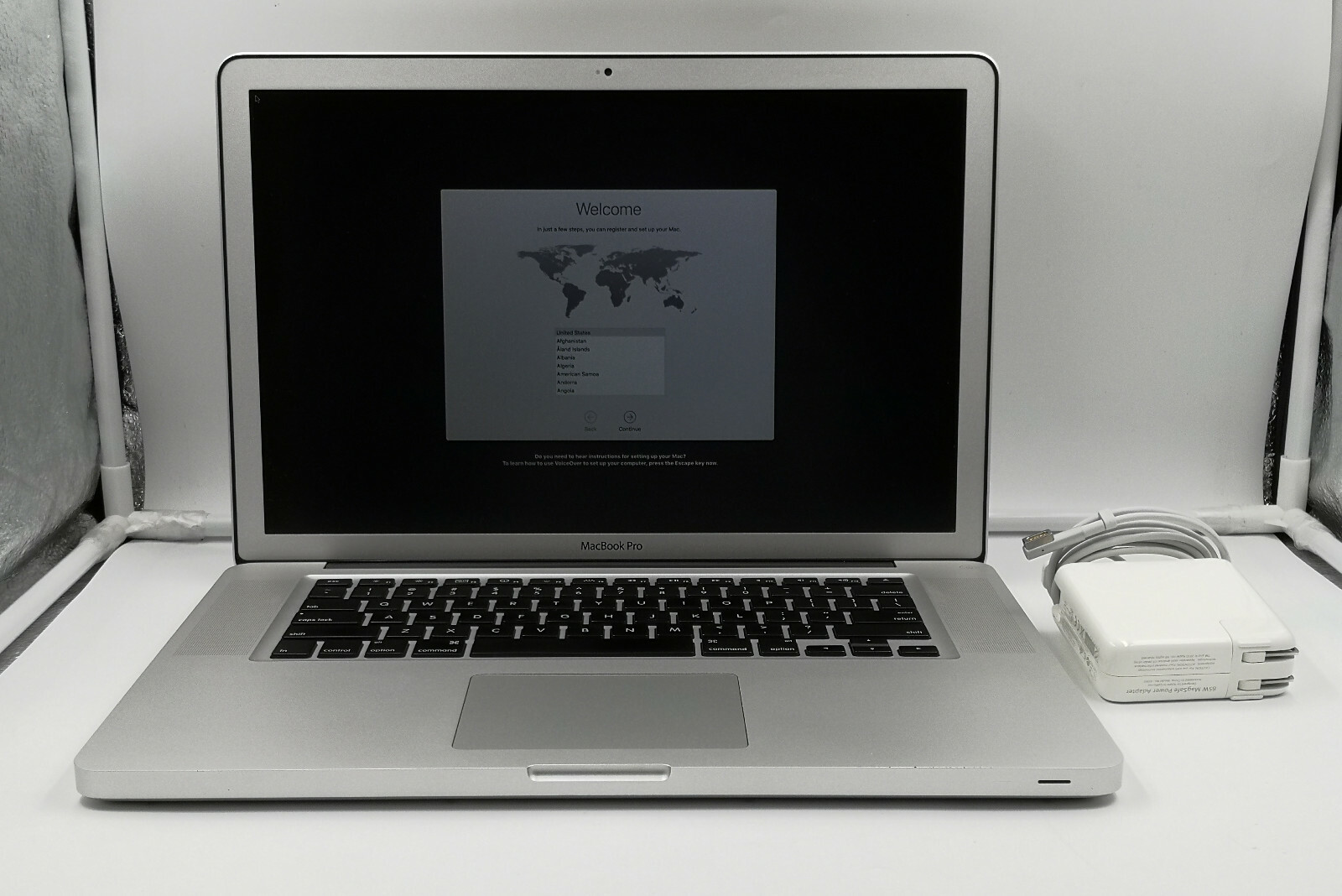 過去最高傑作！本体・おまけ付属品付　MacBook pro 2015 過去最高傑作！本体・おまけ付属品付 MacBook pro 2015 - メルカリ