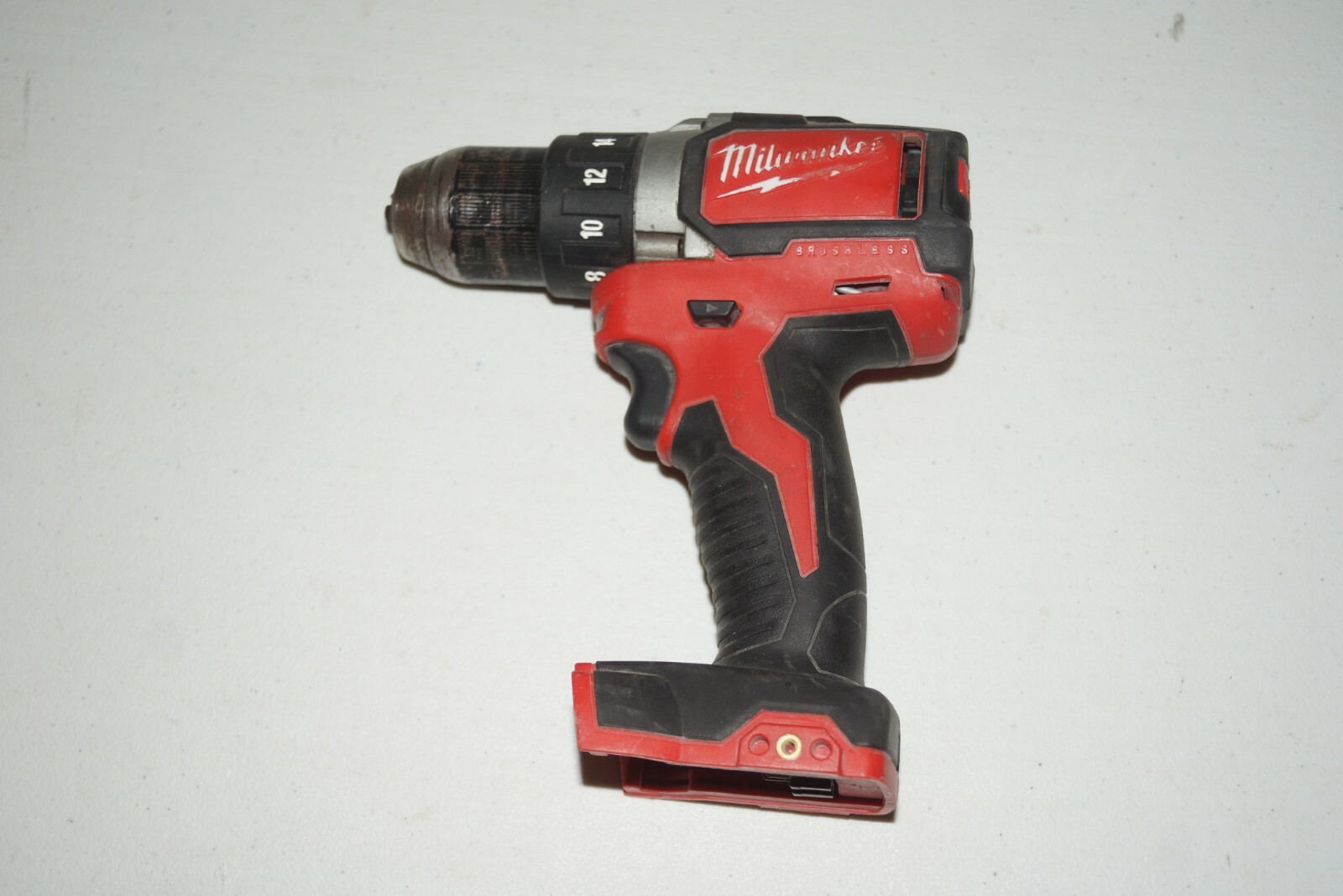 Milwaukee M18 Cordless Brushless Drill/Driver Model 2701-20 USED U437