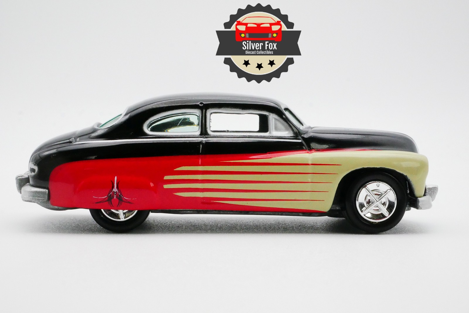 1949 MERCURY TWO TONES CLASSIC 1:64 SCALE DIECAST COLLECTOR MODEL CAR - Picture 6 of 10