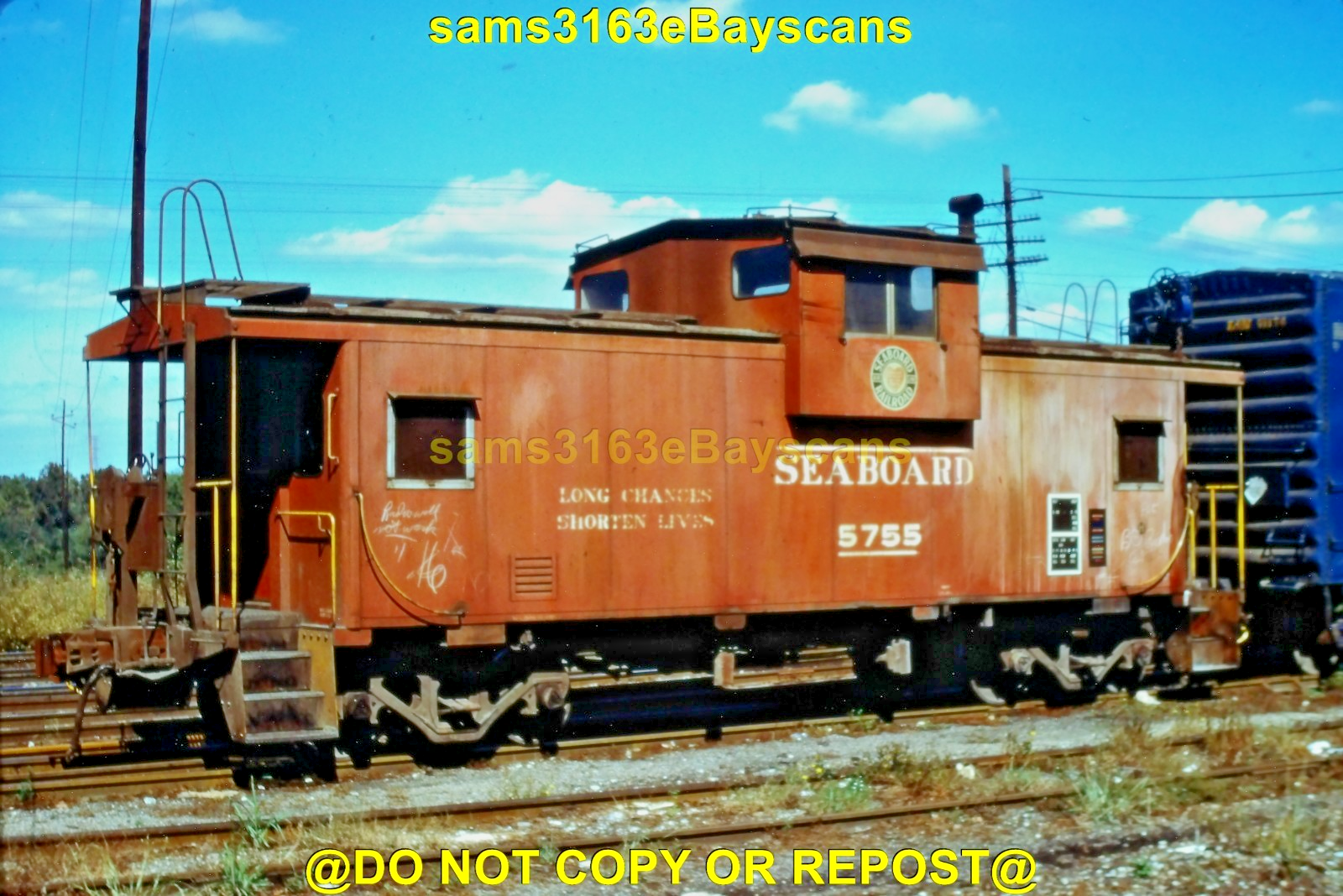 DUPLICATE SLIDE SEABOARD AIR LINE RR CABOOSE 5755 MONTERAY NC 1975