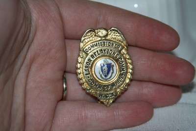 VTG Labor Relations Commissioner HCA Comm. Of Mass Gold Metal Auxilary Badge Pin