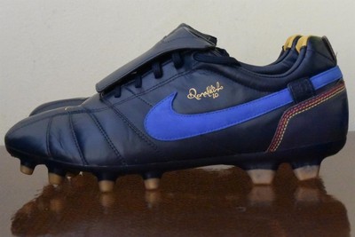 nike ronaldinho 10r