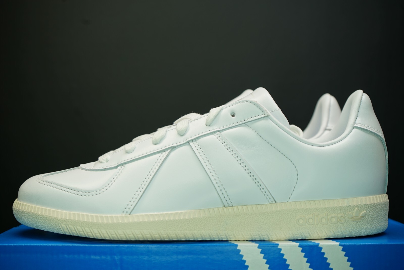 adidas bw army white & gum