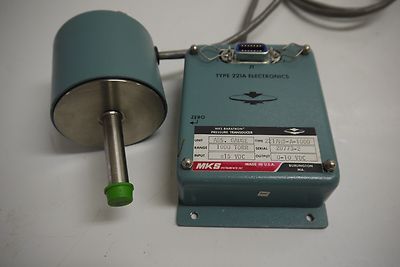 MKS INSTRUMENTS TYPE 221 221 AHS-A-1000 BARATRON PRESSURE TRANSDUCER