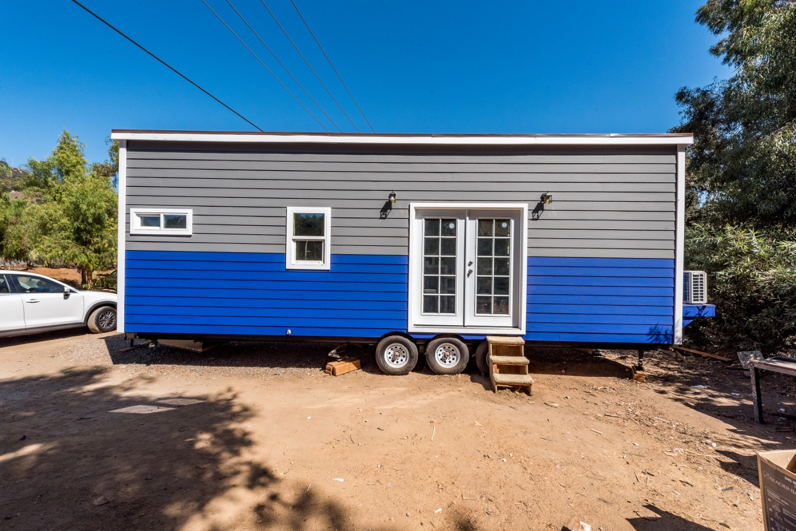 TINY HOUSE OFF GRID MODERN CARAVAN W/ LOFT 8.5 X 28 READY TO LIVE IN OR RENT OUT