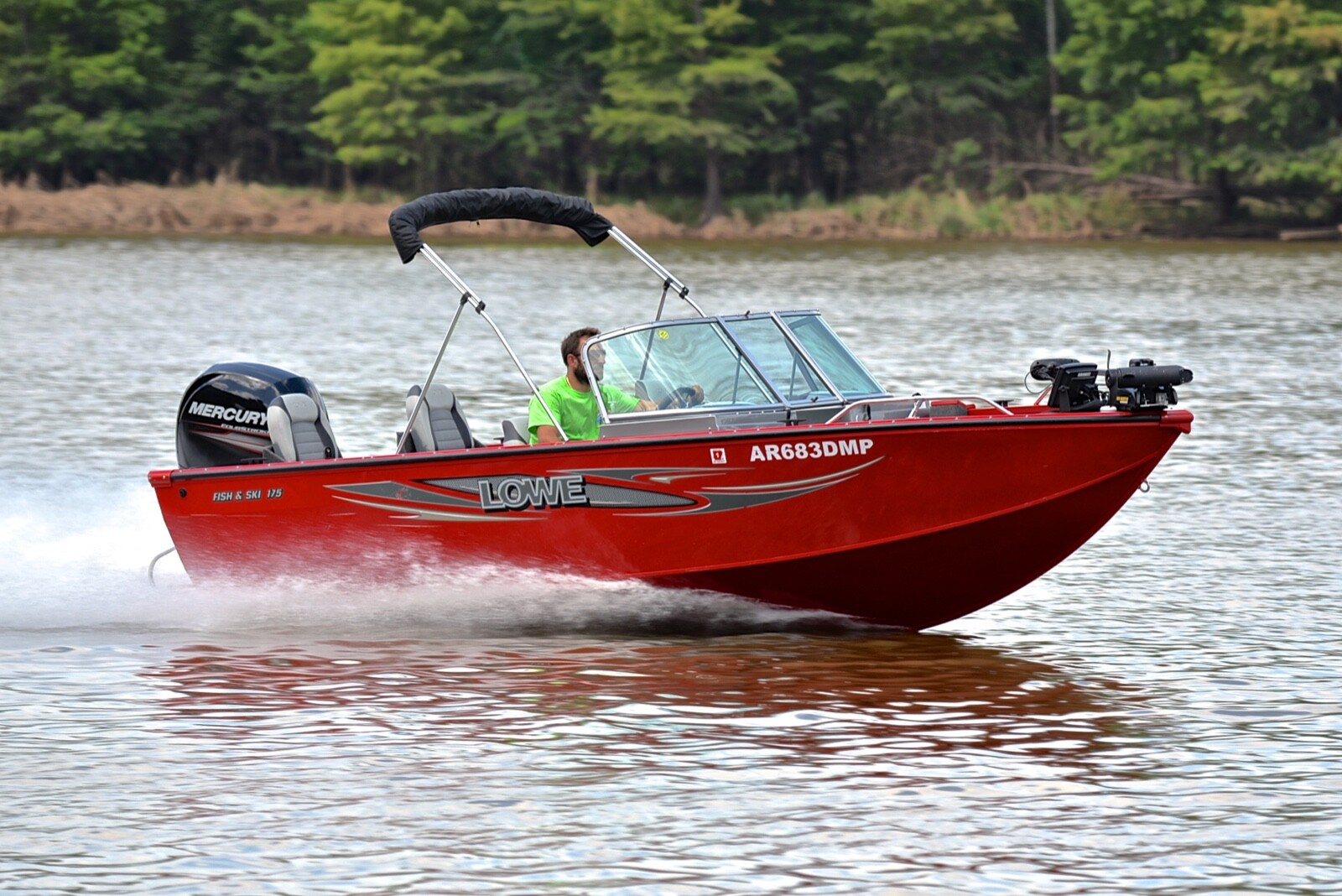 LOWE 175 FISH & SKI...150HP....LOADED .....ONLY 120 HOURS