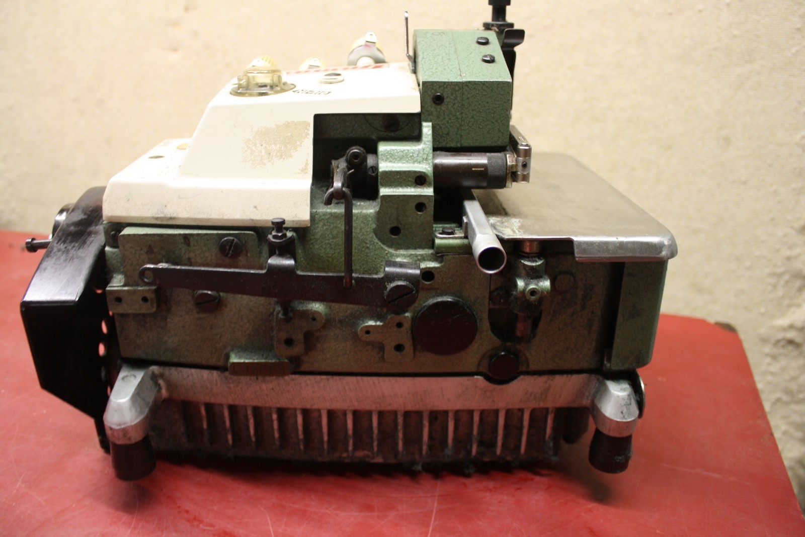 YAMATO Industrial Serger Sewing Machine Head