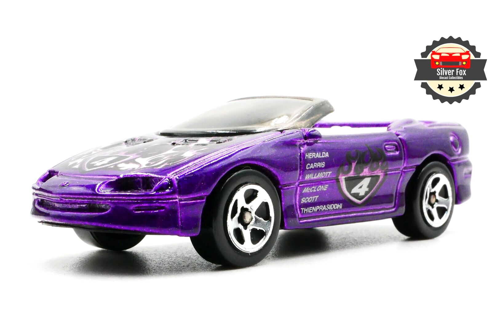 1995 CHEVROLET CAMARO PURPLE CONVERTIBLE 1:64 SCALE DIECAST COLLECTOR MODEL CAR