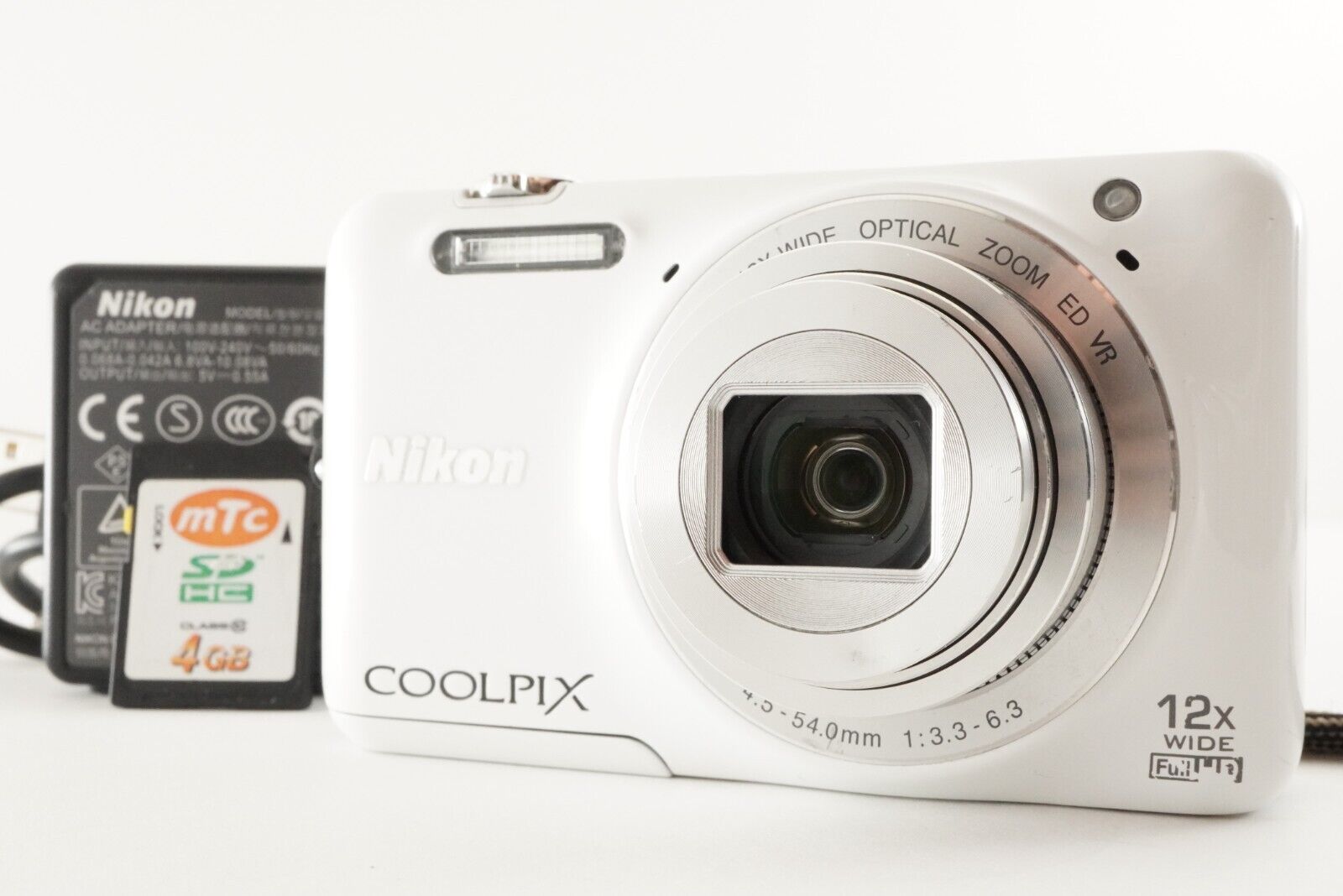 Nikon COOLPIX S6600 White With 4GB SDHC Card Digital Camera Nikon COOLPIX S6600 White With 4GB SDHC Card Digital Camera