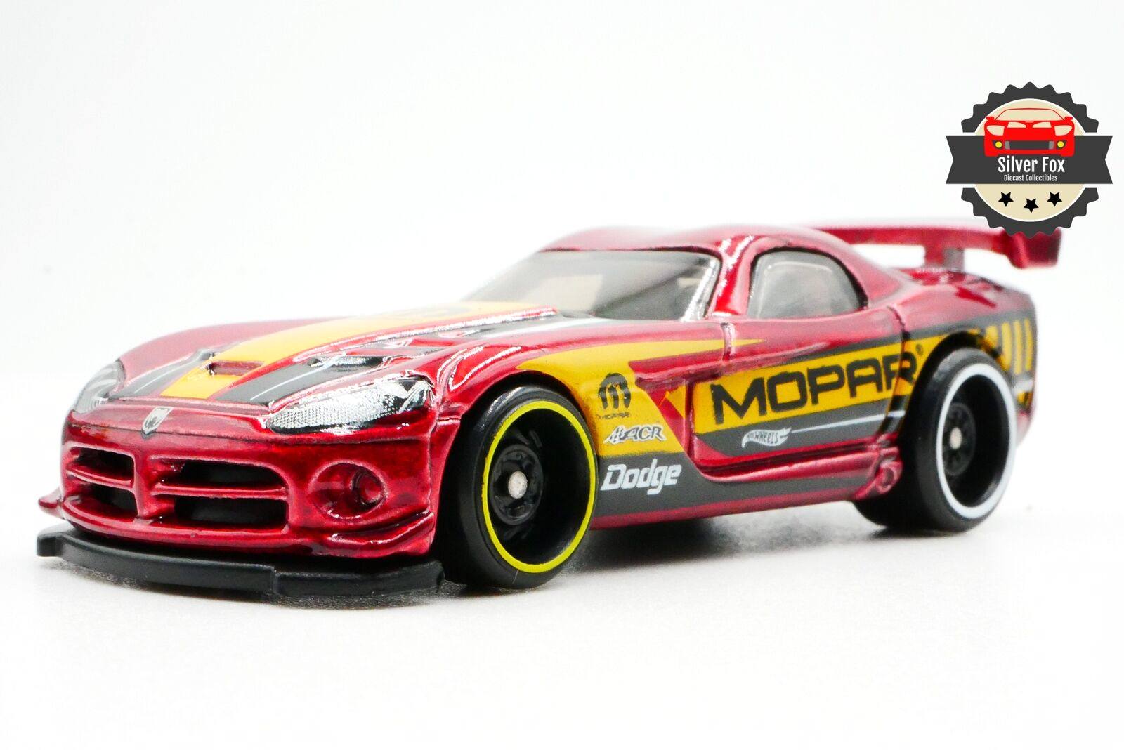 2003-06 DODGE VIPER SRT10 MOPAR MUSCLE 1:64 SCALE DIECAST COLLECTOR MODEL CAR