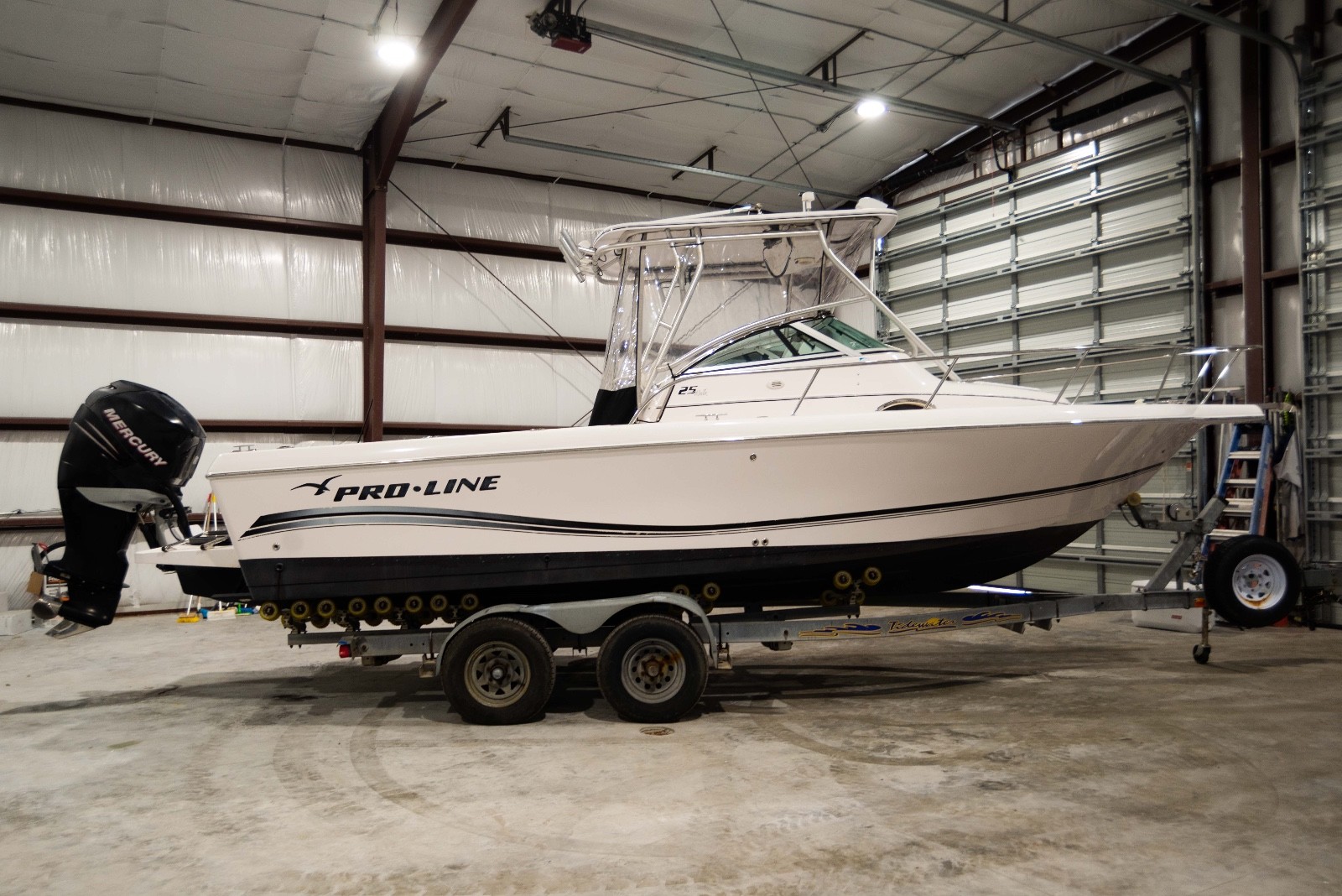 2006 Pro-Line 25' Walkaround