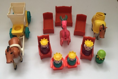 Vintage Fisher Price Little People Castle 993 In Original Box Near Complete