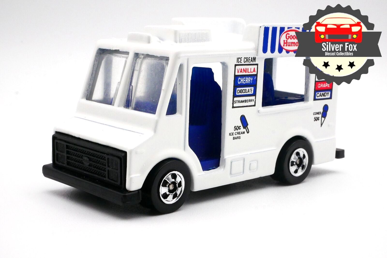 1983 ICE CREAM TRUCK WHITE 1:64 SCALE DIECAST DIORAMA COLLECTOR MODEL CAR