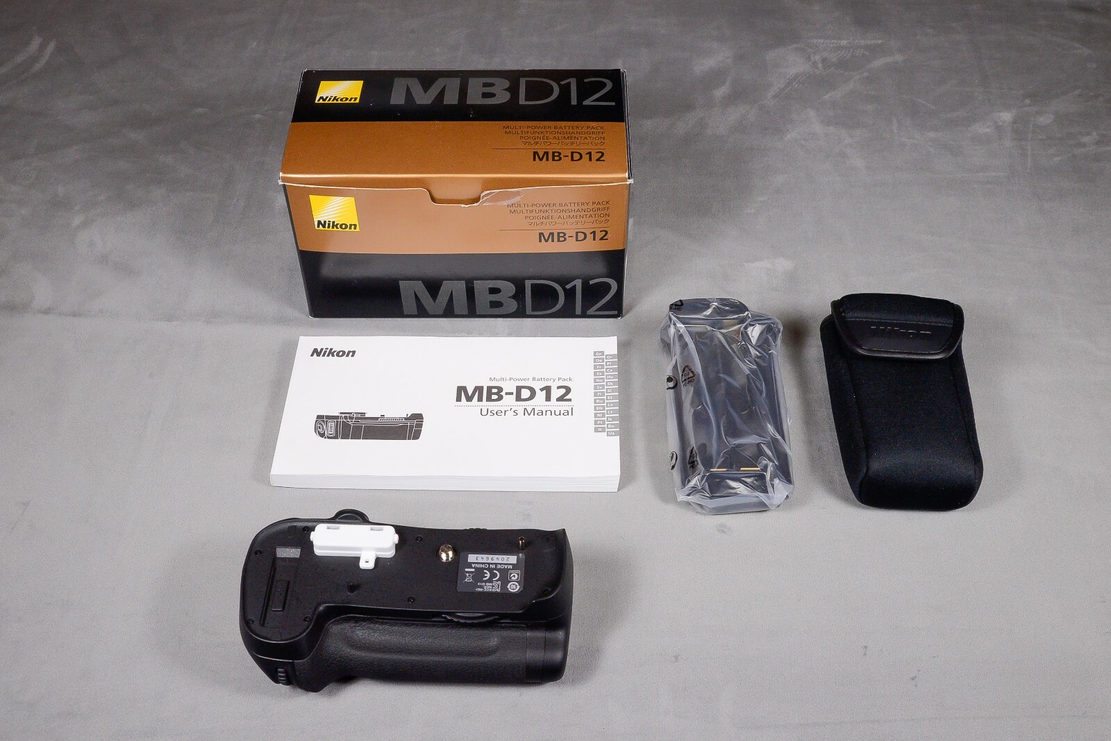 Nikon MB-D12 Multi-Power Battery Pack Grip for D800, D810