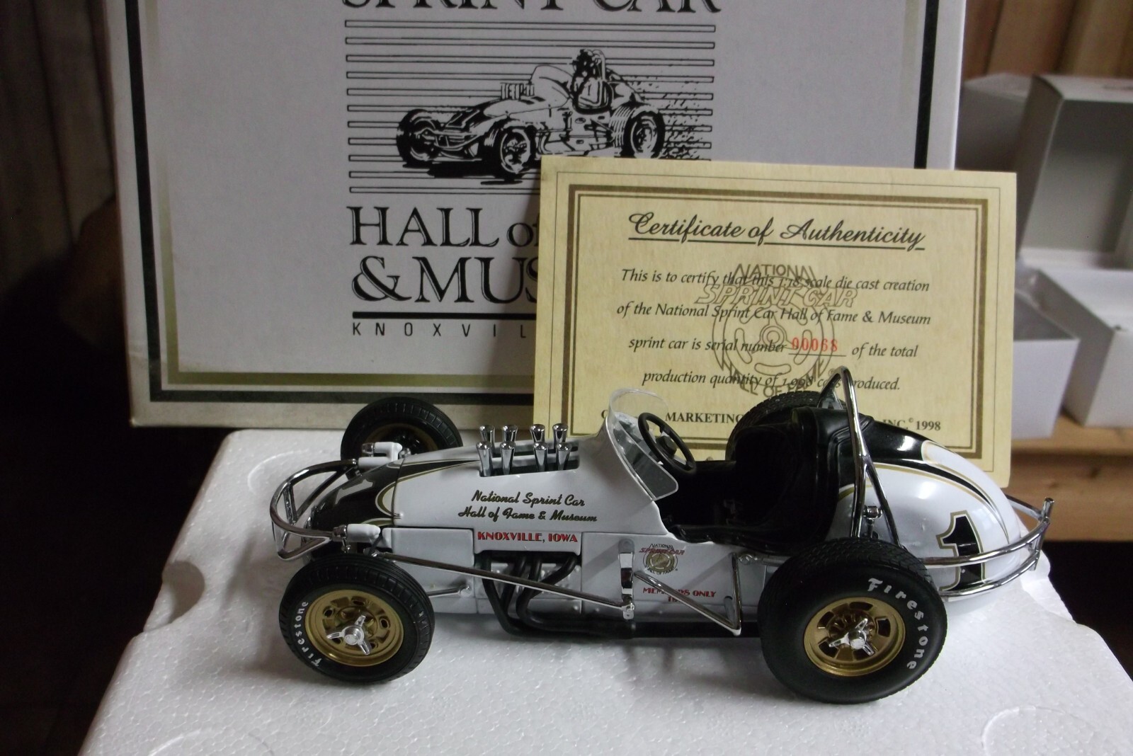 GMP KNOXVILLE HALL OF FAME VINTAGE NATIONAL MUSEUM 1:18 RACE
