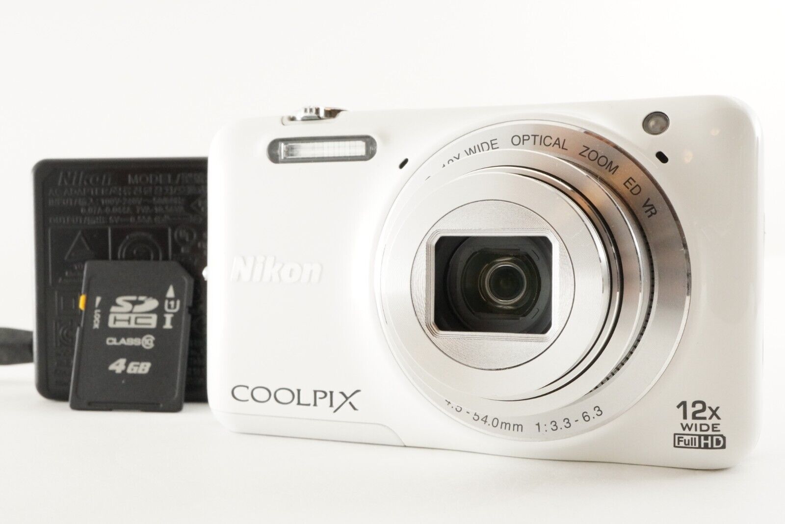 Nikon COOLPIX S6600 White & 4GB SDHC Card Digital Camera Nikon COOLPIX S6600 White & 4GB SDHC Card Digital Camera